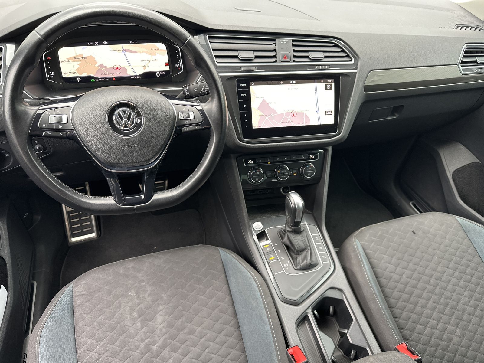 Fahrzeugabbildung Volkswagen Tiguan 2.0 TDI DSG IQ.DRIVE NAV+LED+AHK+HUD+KAM