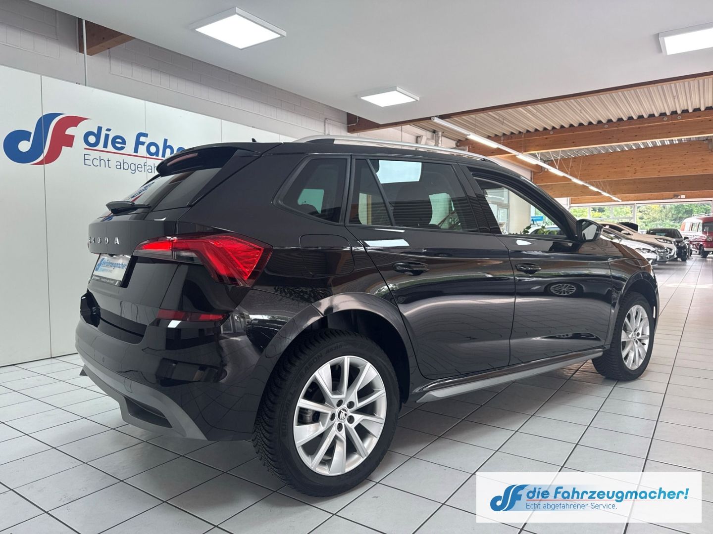 Fahrzeugabbildung SKODA Kamiq Style 1.0 TSI Navi Digitales Cockpit LED