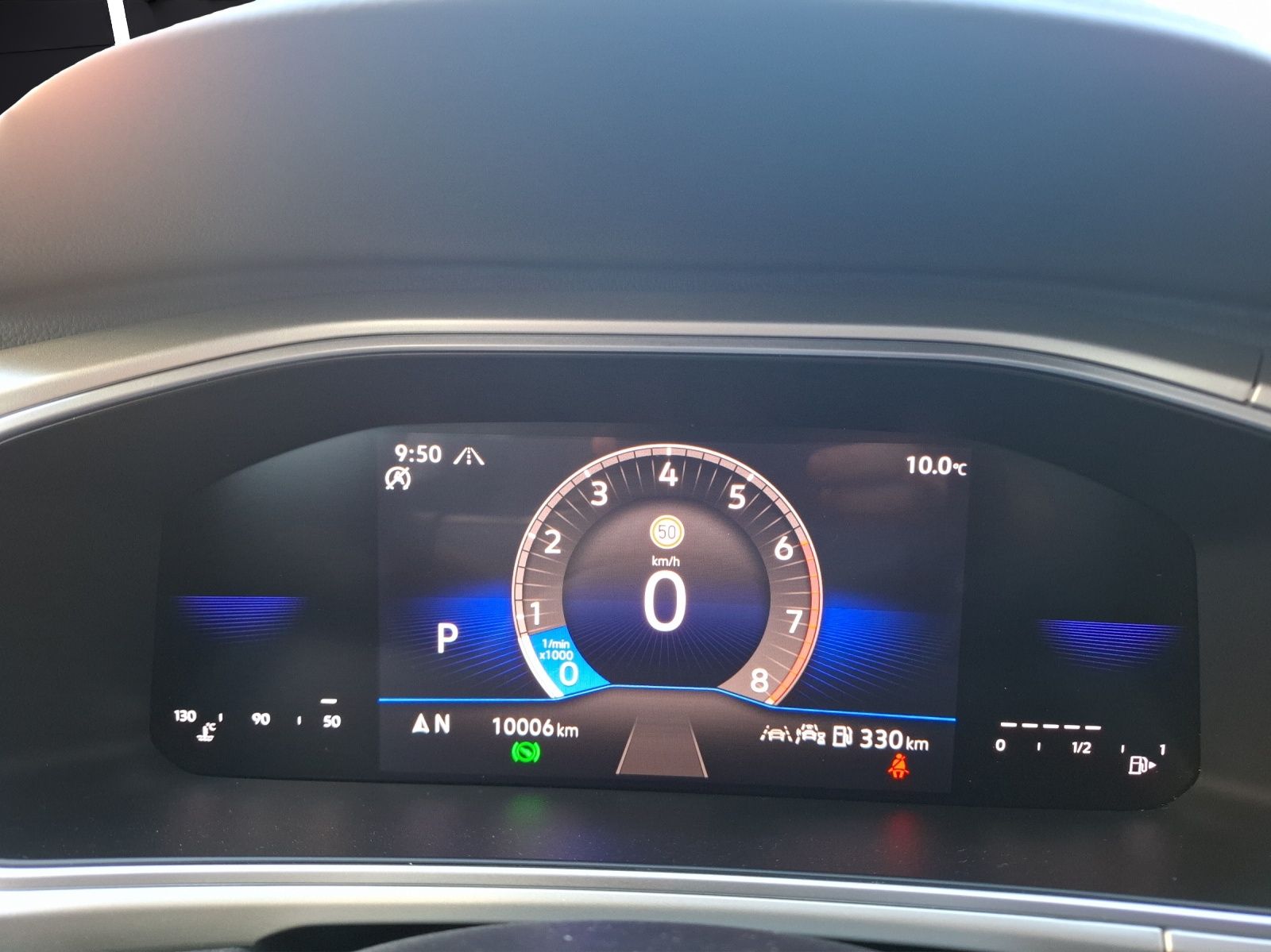 Fahrzeugabbildung Volkswagen T-Roc TSI Move DSG STH LED Navi AID RFK SH