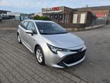 Toyota Corolla 1.8 Hydrid 1.Hand/Kamera/SHZ/NAVI/PDC... - Toyota Corolla Gebrauchtwagen in Essen