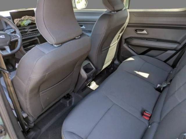 Fahrzeugabbildung Dacia Neuer Dacia Duster Expression TCe 130