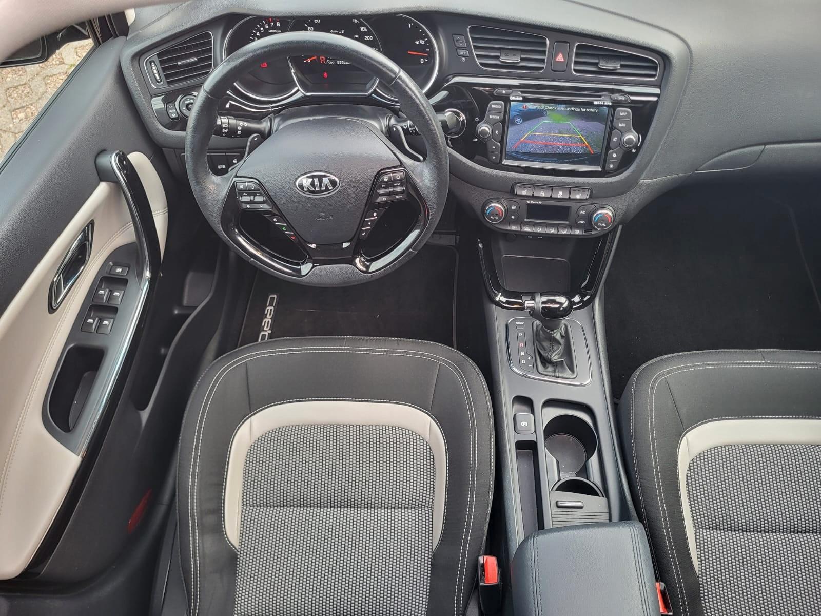 Kia VOLL AUSSTATTUNG 1.6 GDI DCT Spirit 1.HAND.OG km