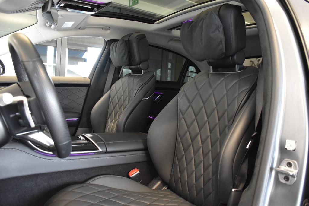 MERCEDES-BENZ S-Class 2022