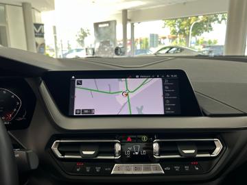 صورة مصغرة 18 لـ 2023 BMW M235