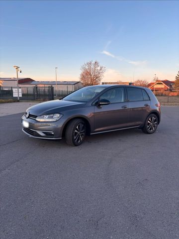 VW Golf