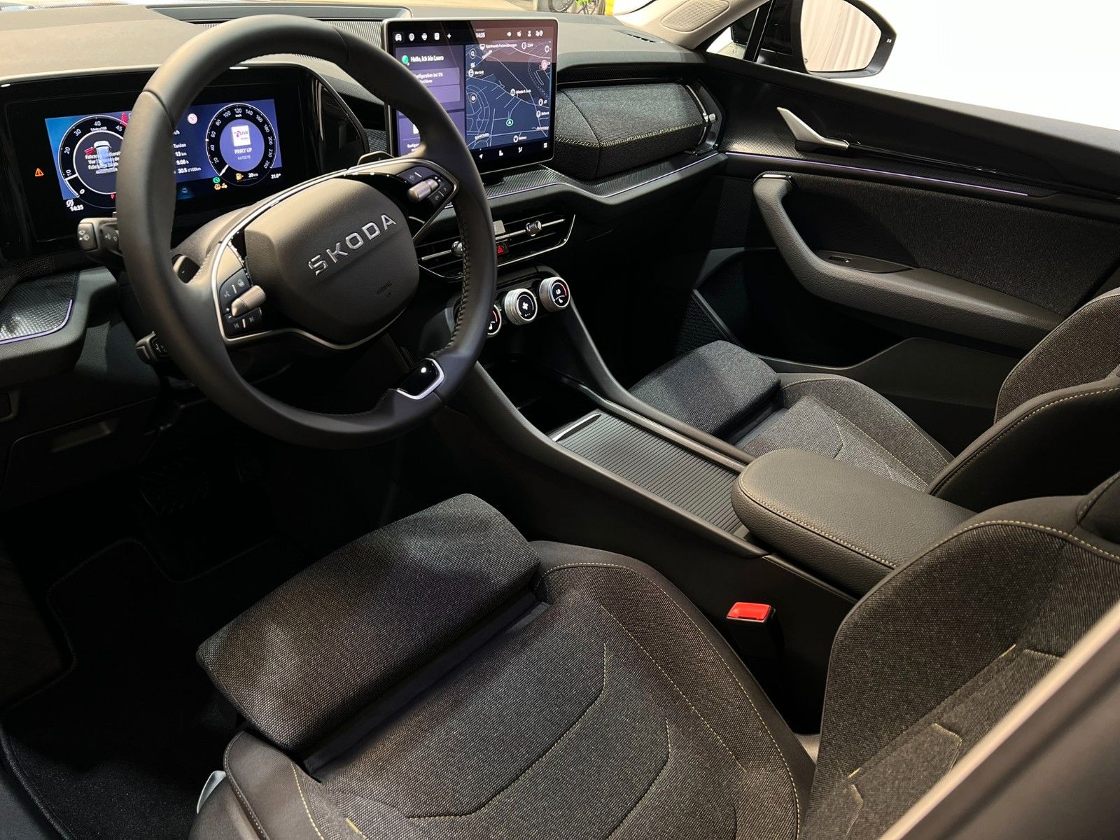 Fahrzeugabbildung SKODA Kodiaq Selection - 7Si - AHK - Navi - DSG