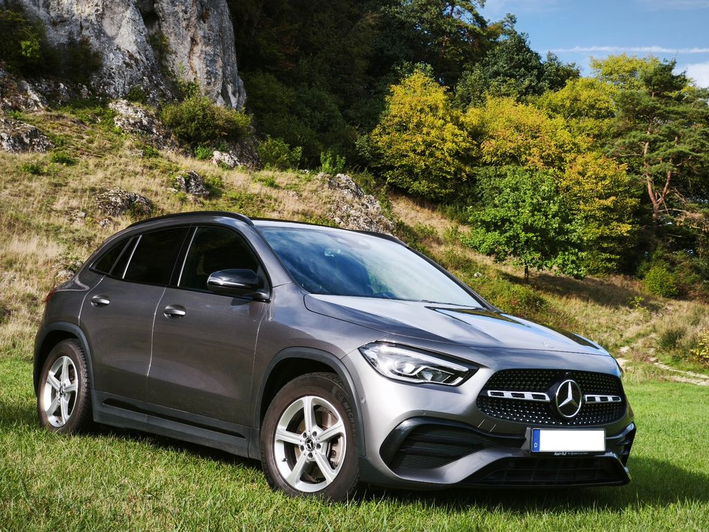Image of Mercedes-Benz GLA 250