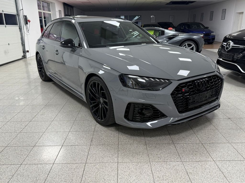 Audi RS4