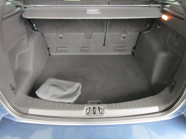 Kuga ST-Line/AHK/Xenon/Navi/Heckklappe elektr.