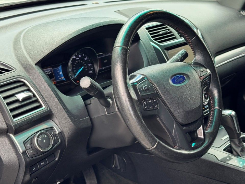 Fahrzeugabbildung Ford Explorer 3.5 Ecoboost 4x4 Sport Leder PDC