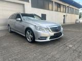 Mercedes-Benz E500 CGI 4Matic AMG Paket KeyleesGo Lagerschaden - Mercedes-Benz E 50 mit Benzin-Antrieb