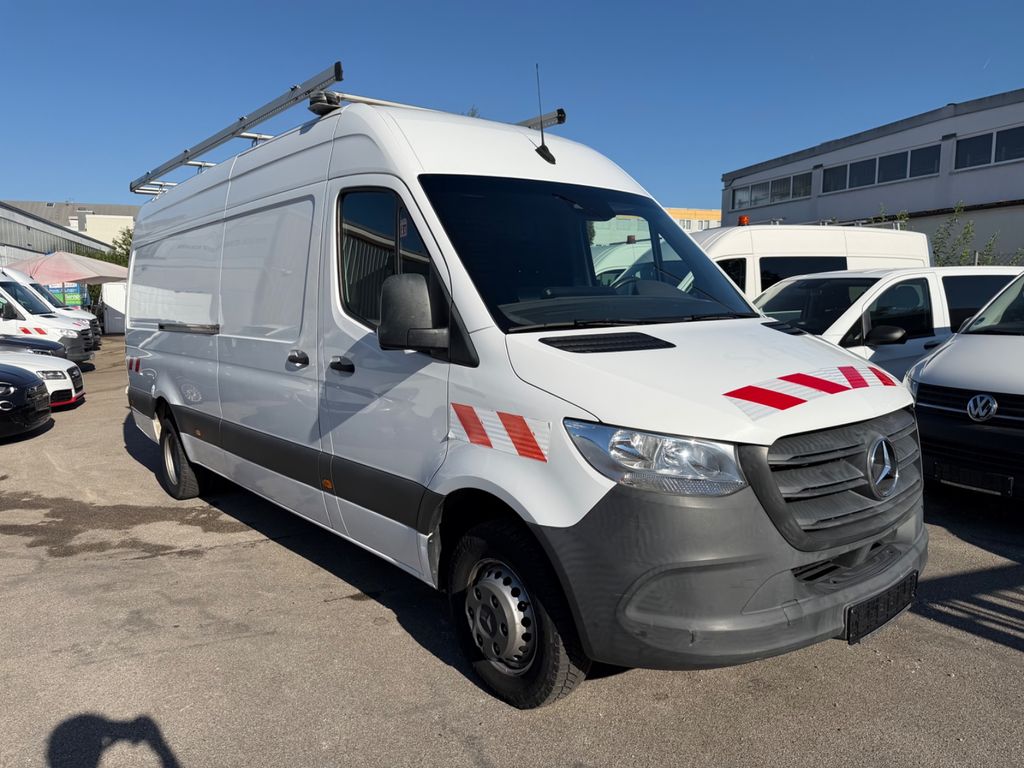 Image of Mercedes-Benz Sprinter