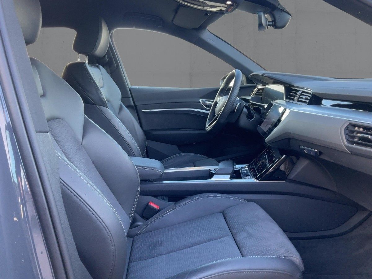 Audi Q8 e-tron - Bild 12