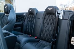 BENTLEY Continental GT 4.0 V8 S 4WD/ SPORT AGA/ MASSAGE BENTLEY Continental GT 4.0 V8 S 4WD/ SPORT AGA/ MASSAGE