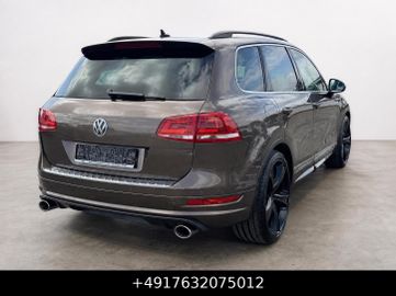 Volkswagen Touareg - 12