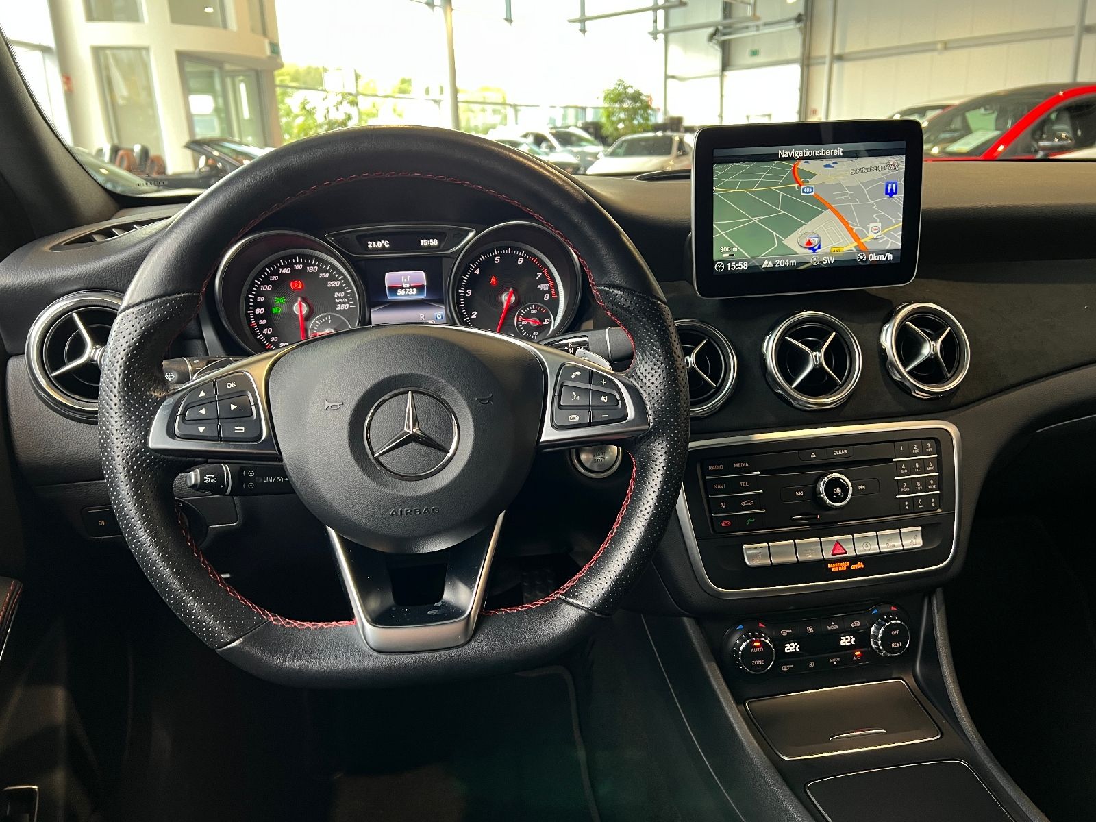 Fahrzeugabbildung Mercedes-Benz GLA 250 AMG Line ACC LED NAVI