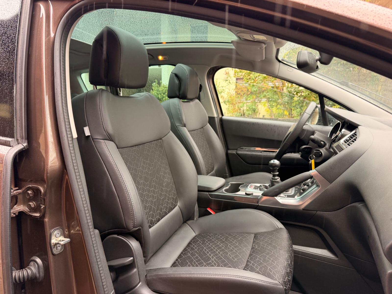 Peugeot 3008 Allure 1.6 16V Turbo Navi / Pano / Xenon