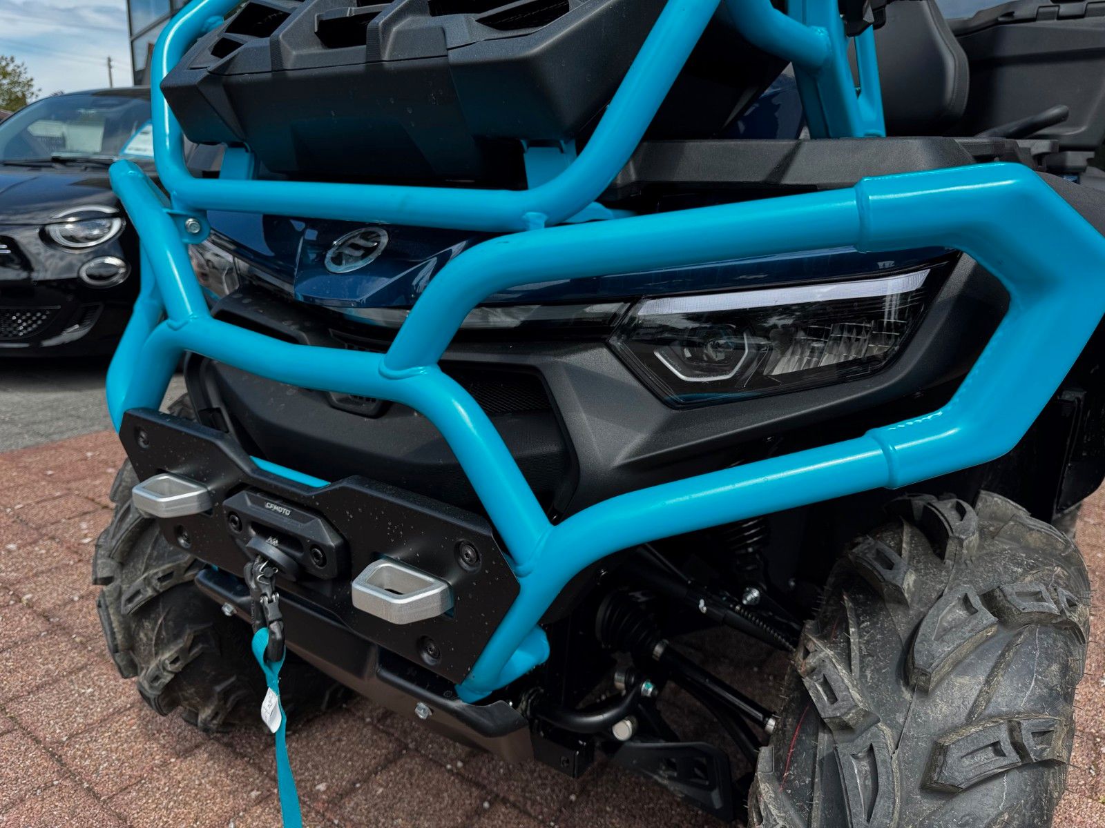Fahrzeugabbildung CFMOTO CFORCE 1000 TOURING PRO MUD Version - T3b ABS