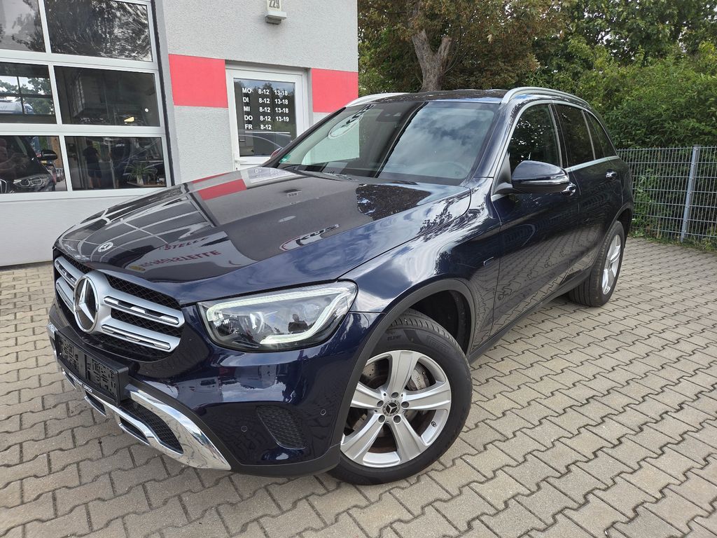 Image of Mercedes-Benz GLC 300