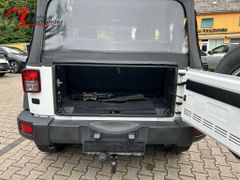 JEEP Wrangler 2.8 CRD DPF Automatik Rubicon JEEP Wrangler 2.8 CRD DPF Automatik Rubicon