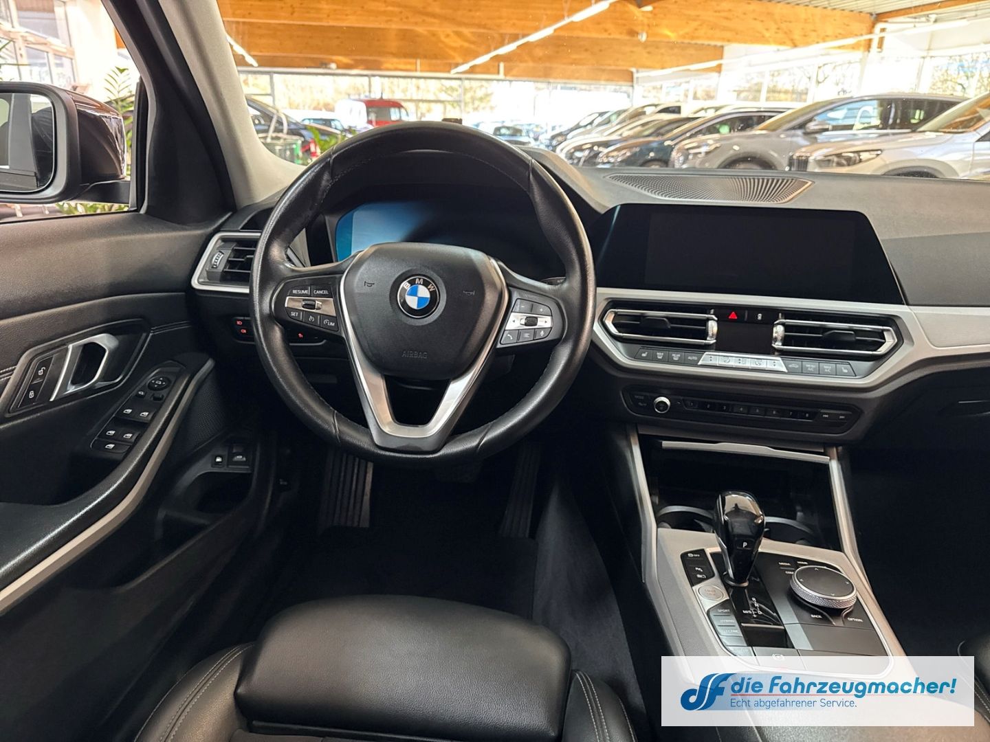 Fahrzeugabbildung BMW 320 e Advantage Touring Park-Assistent Navi Digi
