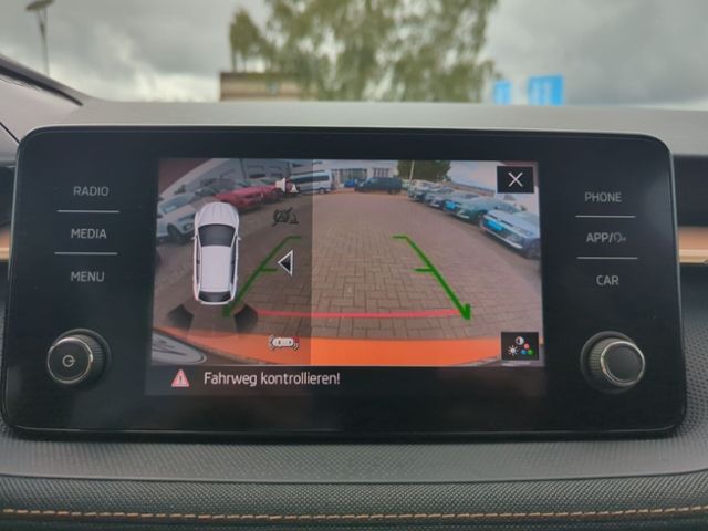 Fahrzeugabbildung SKODA Fabia 1.0 TSI DSG Style Colour Concept CLIMATRON
