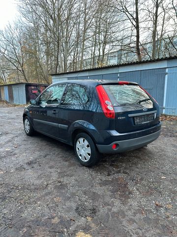 Ford fiesta 1.3 benzin mit TÜV. Winterauto!