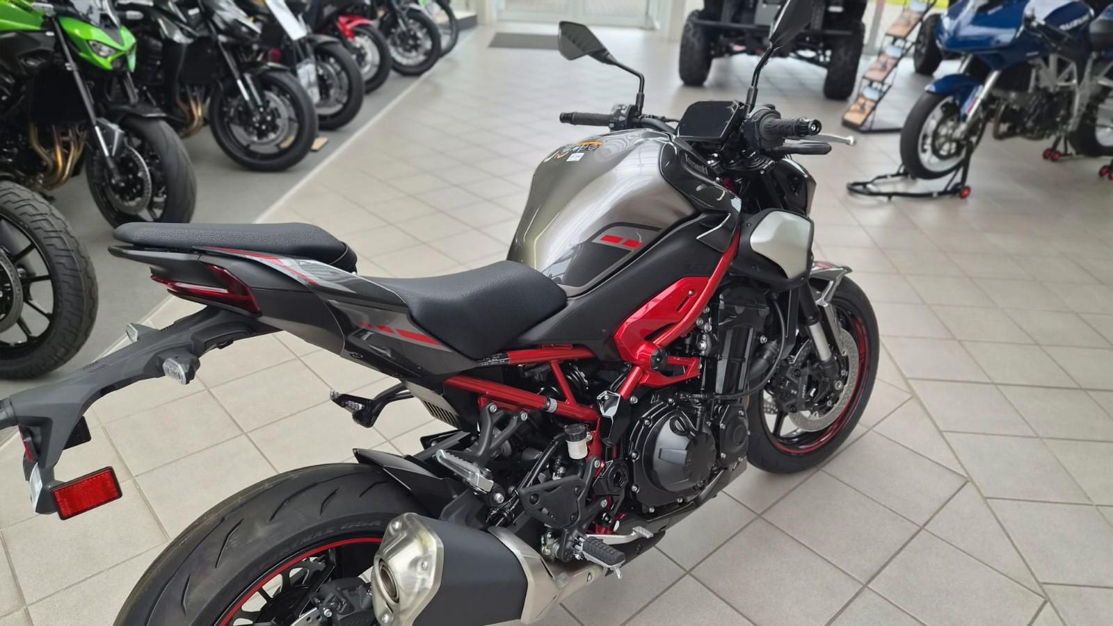 Kawasaki Z900
