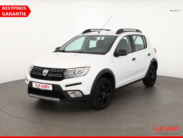 Dacia Sandero Stepway TCe 90 Celebration PDC Navi Alu