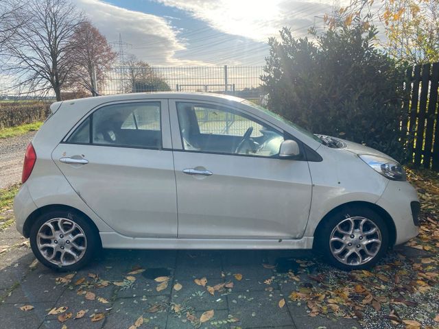 Kia Picanto (vermutlich Motorschaden)