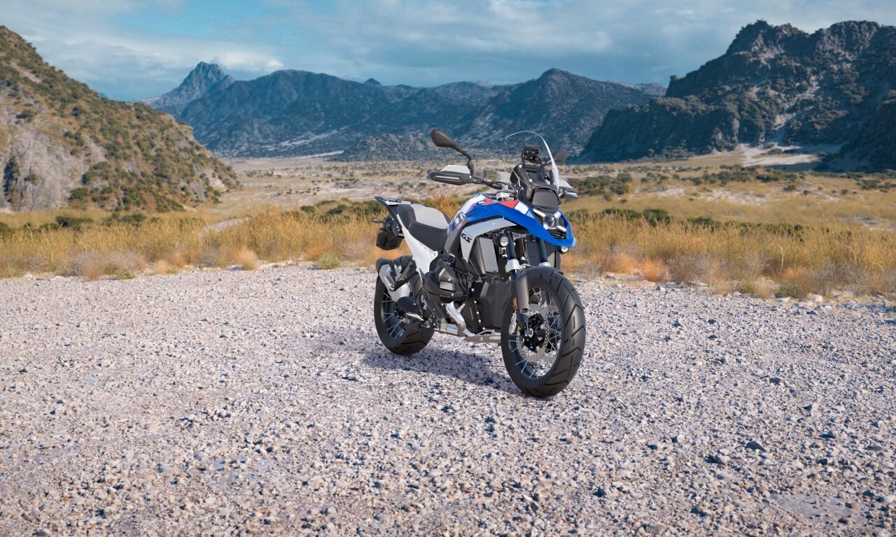 Fahrzeugabbildung BMW R 1300 GS Trophy 4 Pakete Adaptive Fahrzeughöhen