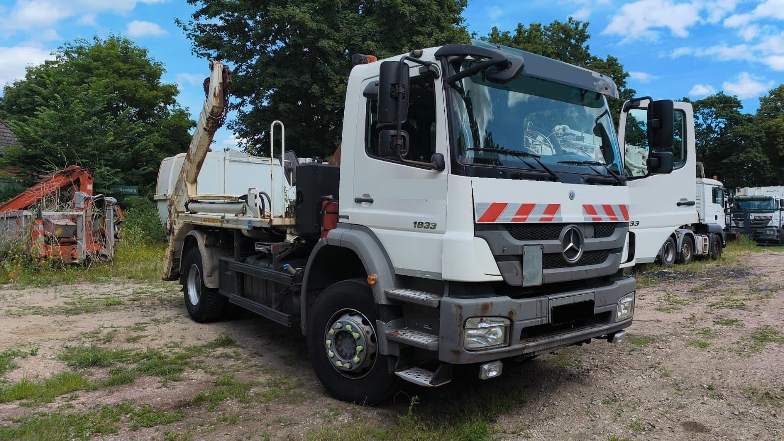 Mercedes-Benz Axor 2 1833 Meiller BLATTFEDERUNG Kupplungspedal