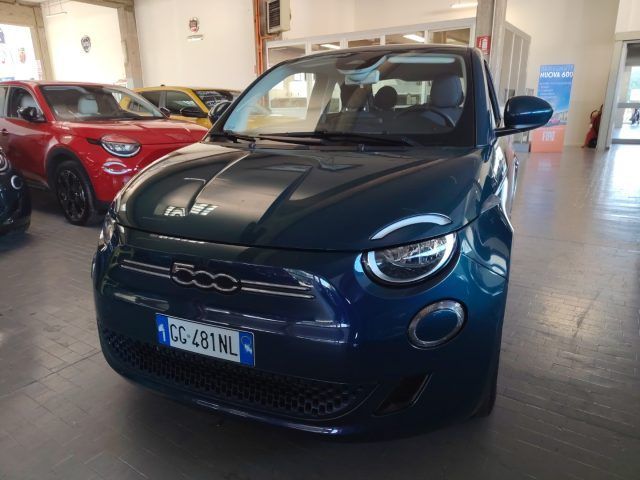 Fiat FIAT 500e Berlina 42 kWh Icon MY22 imagem 2