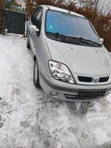 Renault Megane  Automatik wenig km - gebrauchte Renault Megane aus dem Jahr 2002