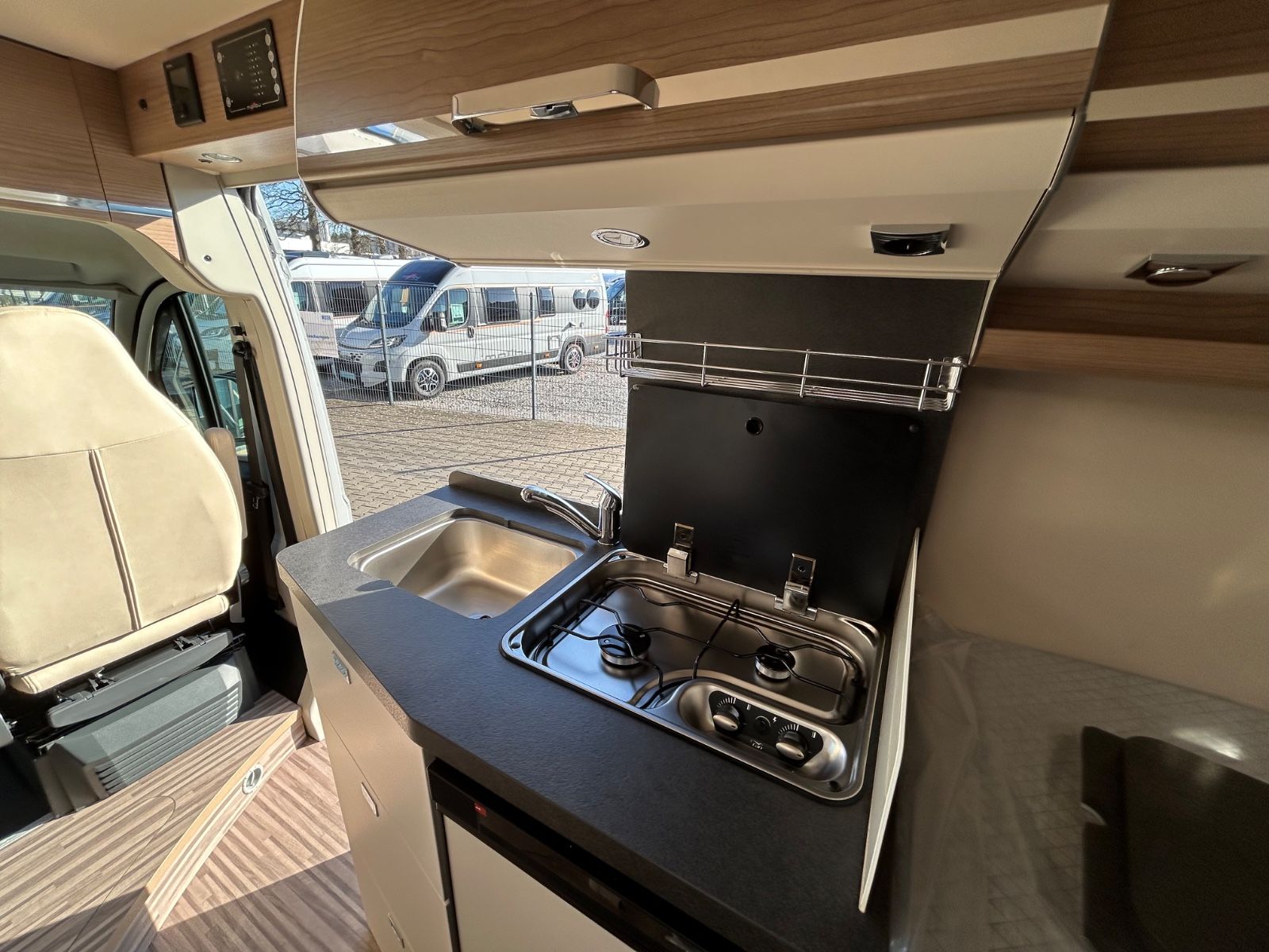 Fahrzeugabbildung Malibu 600 LE Compact MJ 2025 Autom. Rückfahrkamera