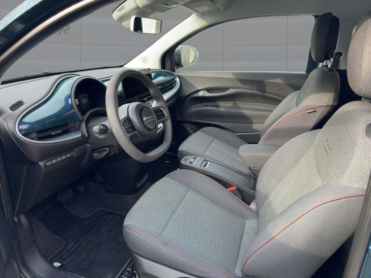 Fahrzeugabbildung Fiat 500 e Lim. Icon