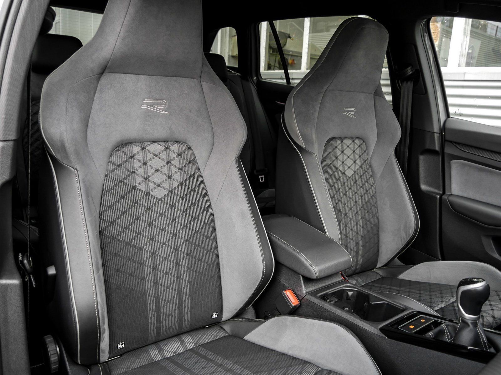 Volkswagen Golf - Bild 7