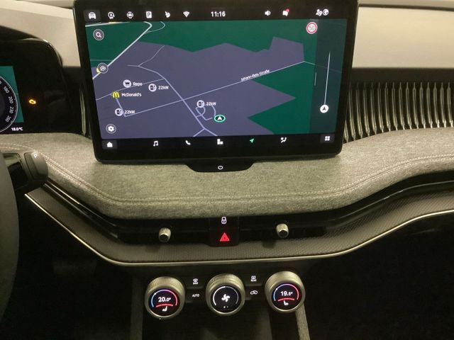 Superb Combi Selection110 kw TDI AHK NAVI MATRIX