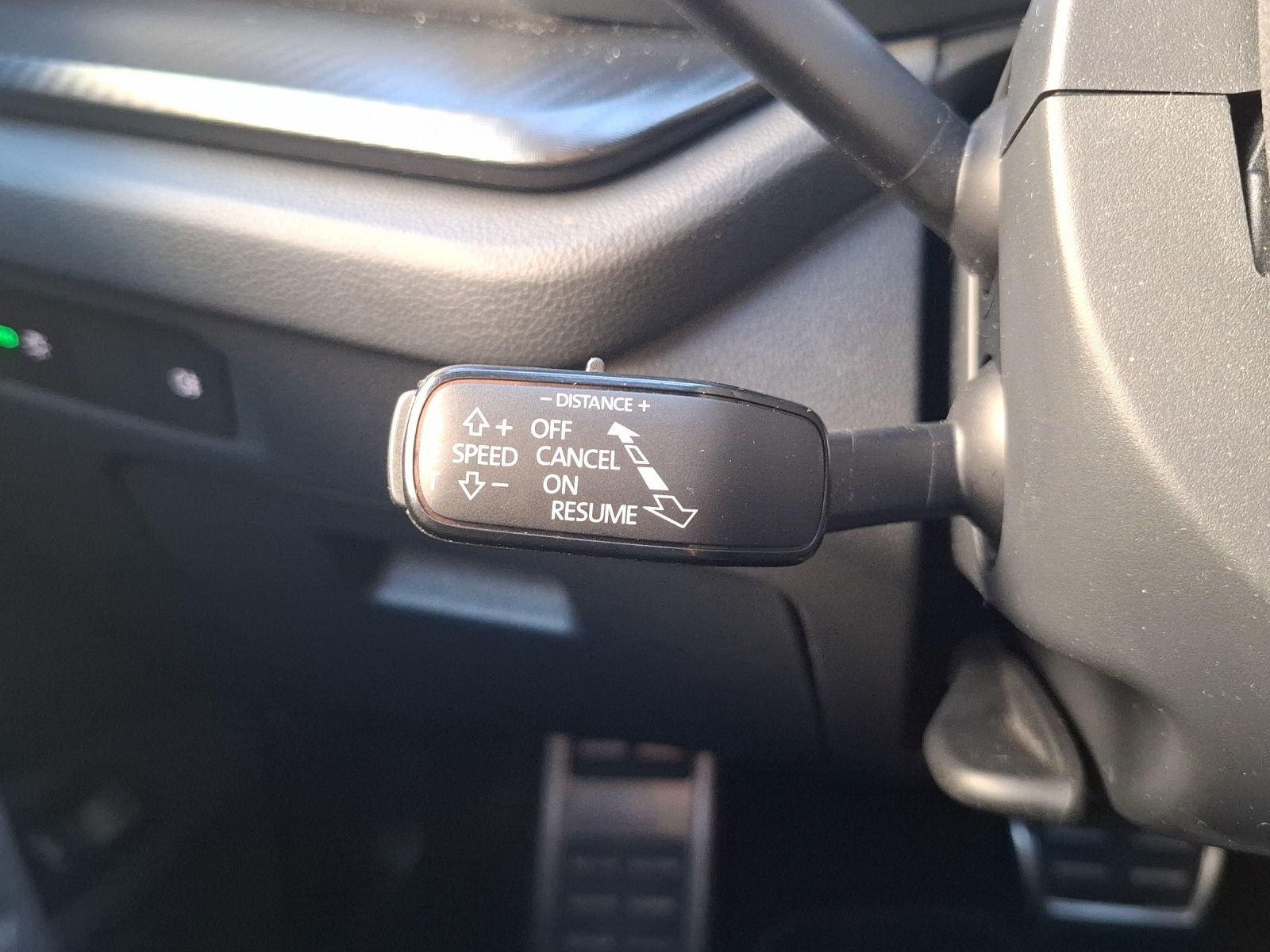 Fahrzeugabbildung SKODA Octavia Combi TDI Sportline DSG LED Navi HUD VC