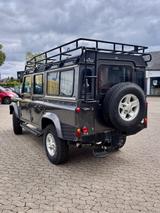Land Rover Defender 110 TD5 Wohnmob. Standheiz. Schnorchel  - gebrauchte Land Rover Defender aus dem Jahr 2003