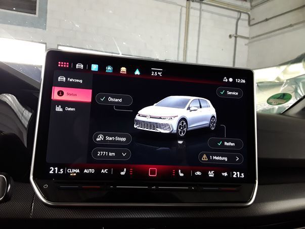 Fahrzeugabbildung Volkswagen Golf VIII GTI Clubsport DSG Matrix Navi AID Pano