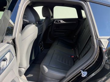 BMW 420 Gran Coupé - 12