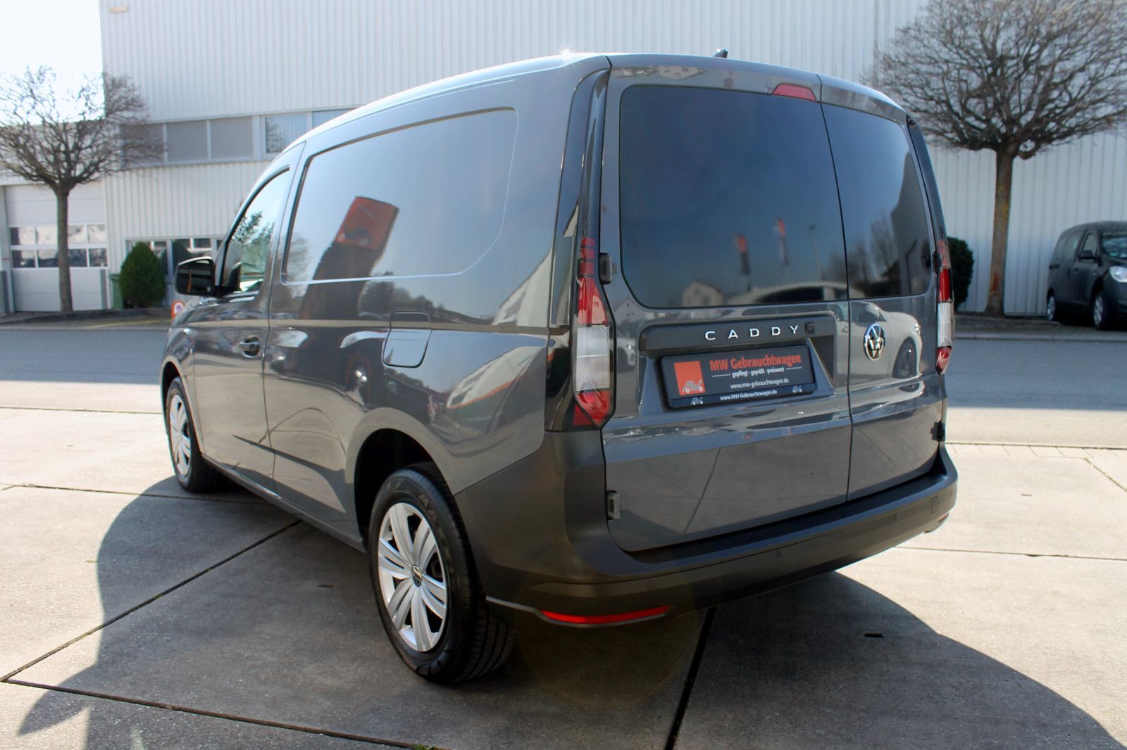 Fahrzeugabbildung Volkswagen Caddy Cargo 2.0TDI Automatik LED TEMP KAM PDC BT