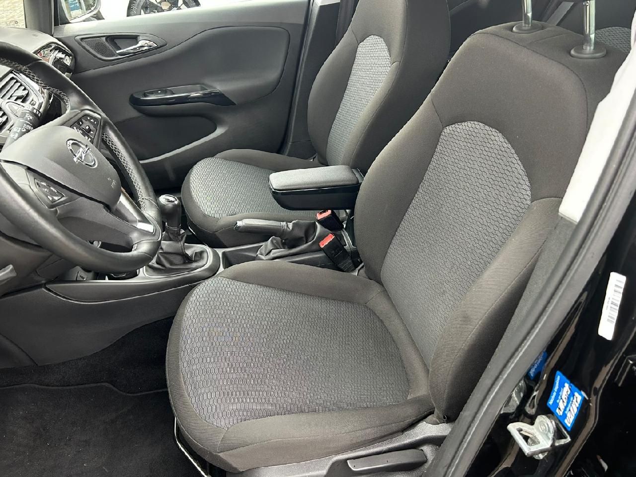 Fahrzeugabbildung Opel Corsa E Active