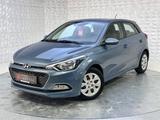 Hyundai i20 1.4 Automatik Trend+SITZHEIZUNG+TEMPOMAT+ - Hyundai i20: Bordcomputer