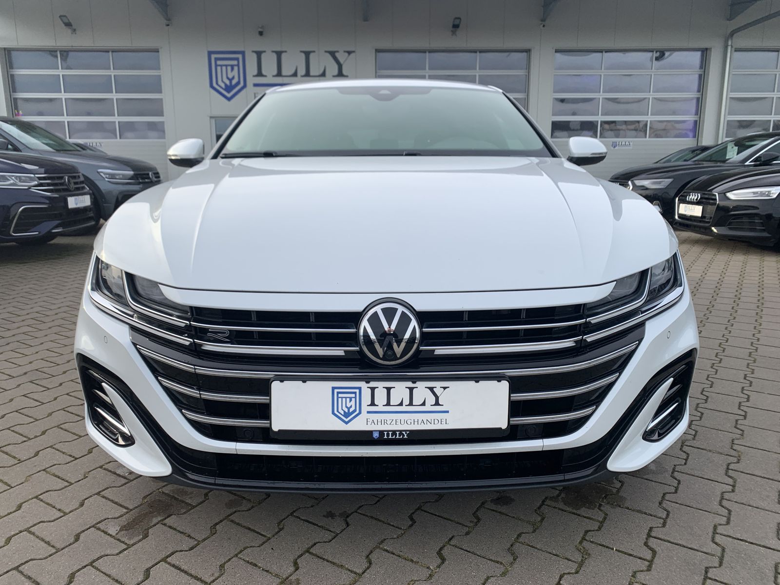 Fahrzeugabbildung Volkswagen Arteon Shooting Brake*2.0 TDI*R-Line*4M*LED*Cam*