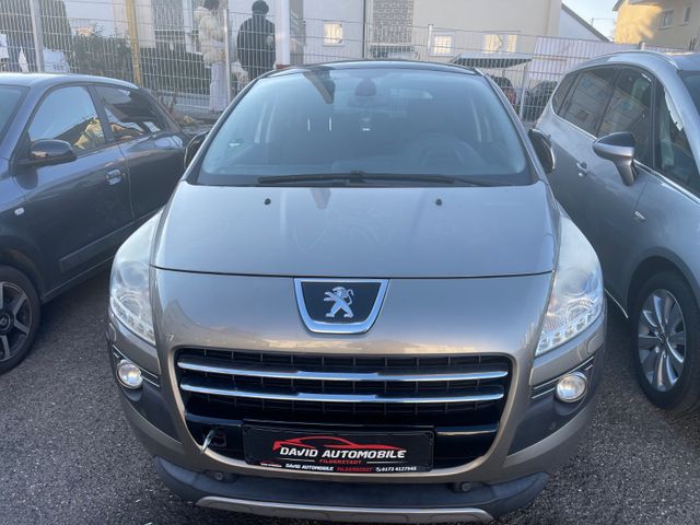 Peugeot 3008 Hybrid4 *XENON/ALLRAD/MOTOR STARTET NICHT*