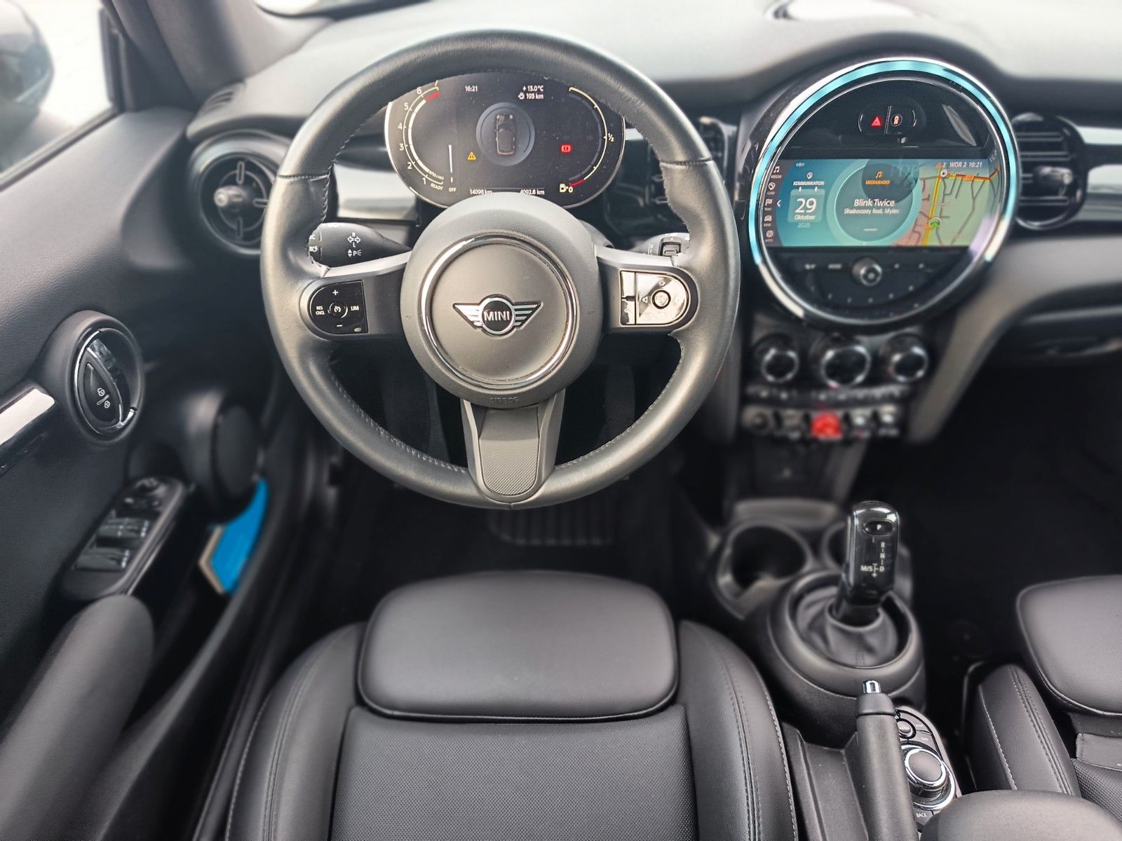 Fahrzeugabbildung MINI COOPER Cabrio Cooper Classic Trim