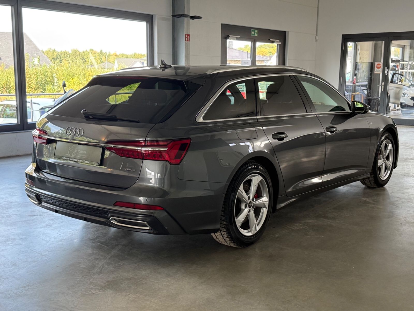 Audi A6 Avant 55 TFSI e quattro S line HD-Matrix/360 imagem 3