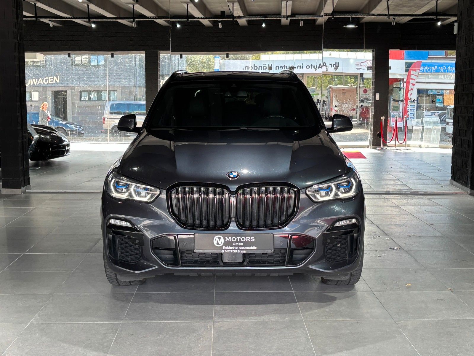 Fahrzeugabbildung BMW X5 xDrive 45e *M-Packet*HUD*360°Kam*Keyless